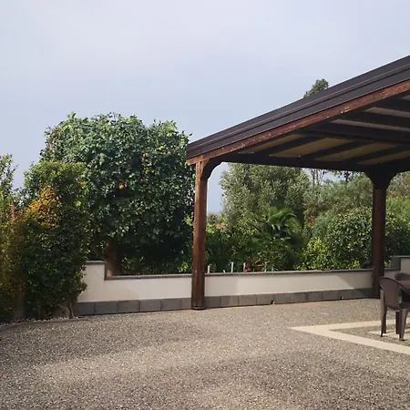 Relax Con Giardino A Tra Siracusa E Catania